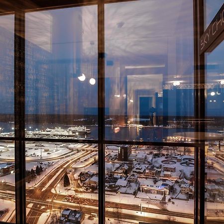 Апартаменти Sky Deep Jacuzzi 30 Floor Клайпеда Екстер'єр фото