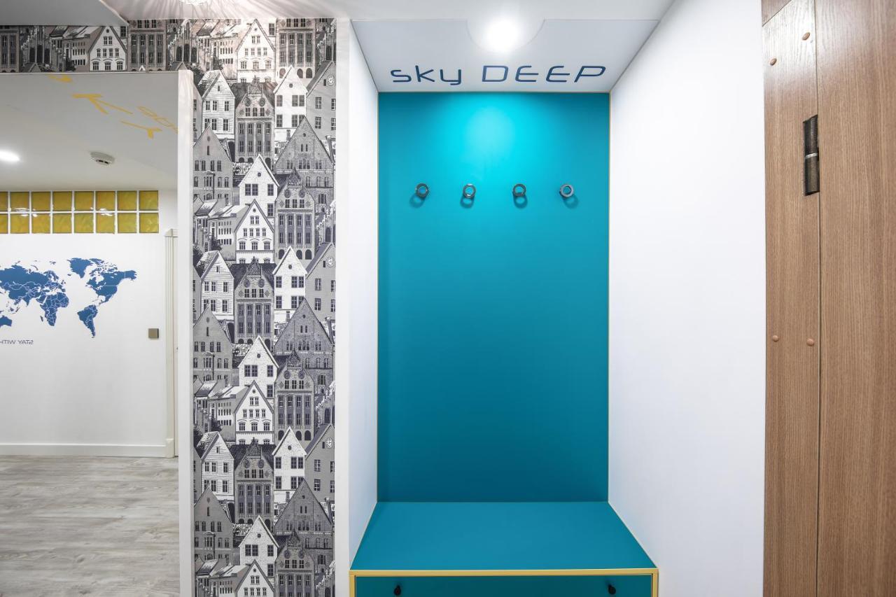 Апартаменти Sky Deep Jacuzzi 30 Floor Клайпеда Екстер'єр фото